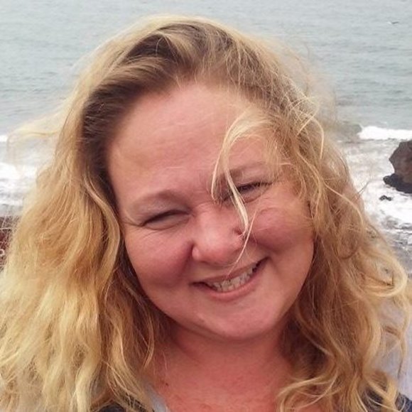 Meet your Posher, Lisa - Picture 1 of 1